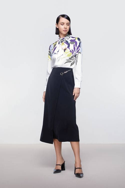 Overlap effect skirt