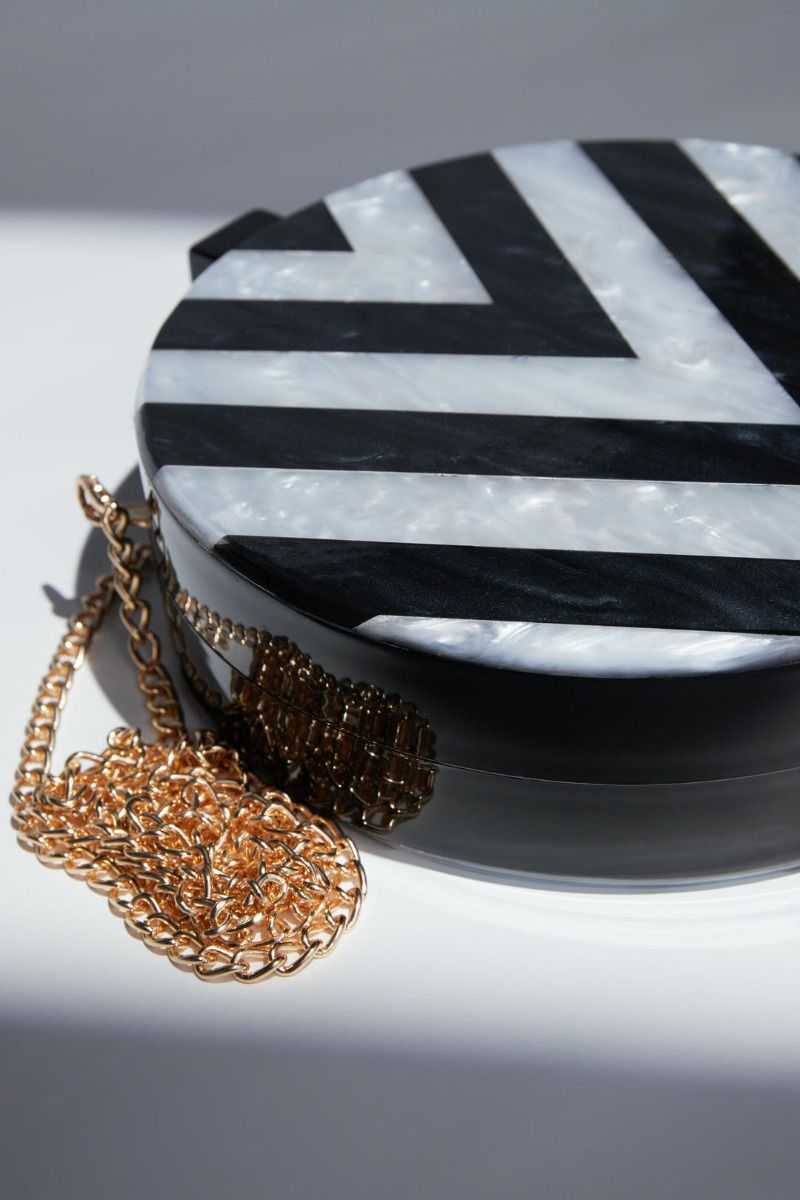 chevron print clutch