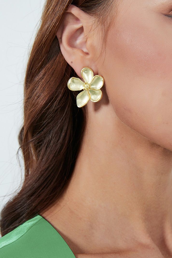 Golden Floral Earings
