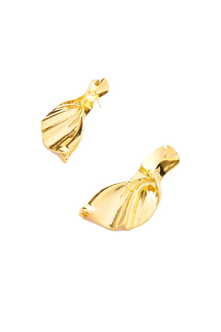 Leaf shape earrings