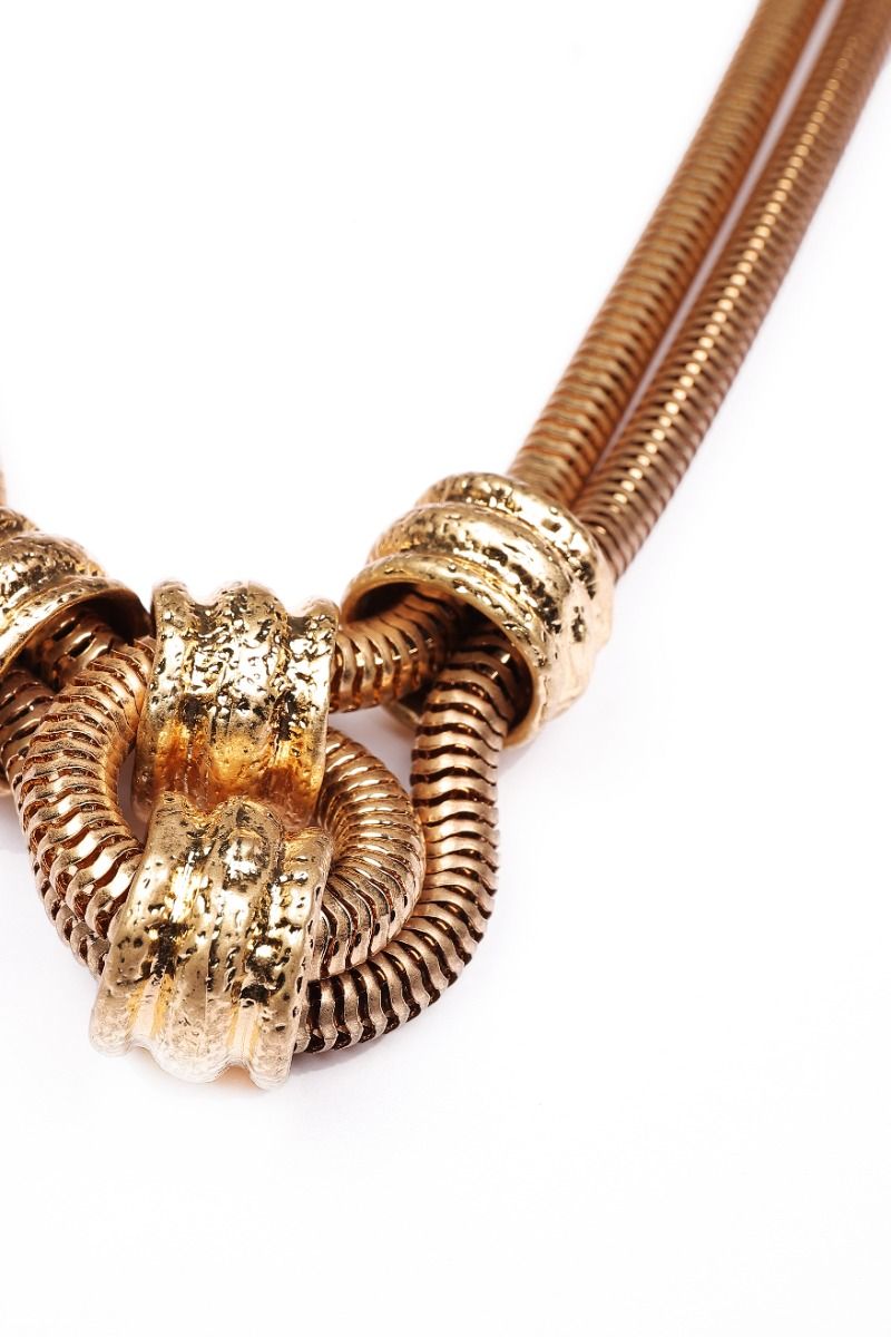 knotted golden necklace