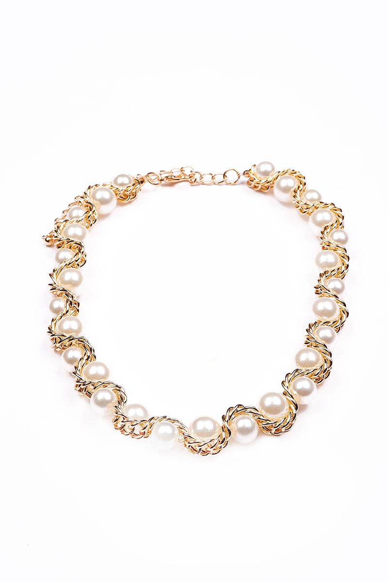 pearl embellishment necklace