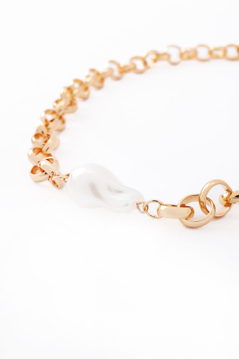 golden chain necklace