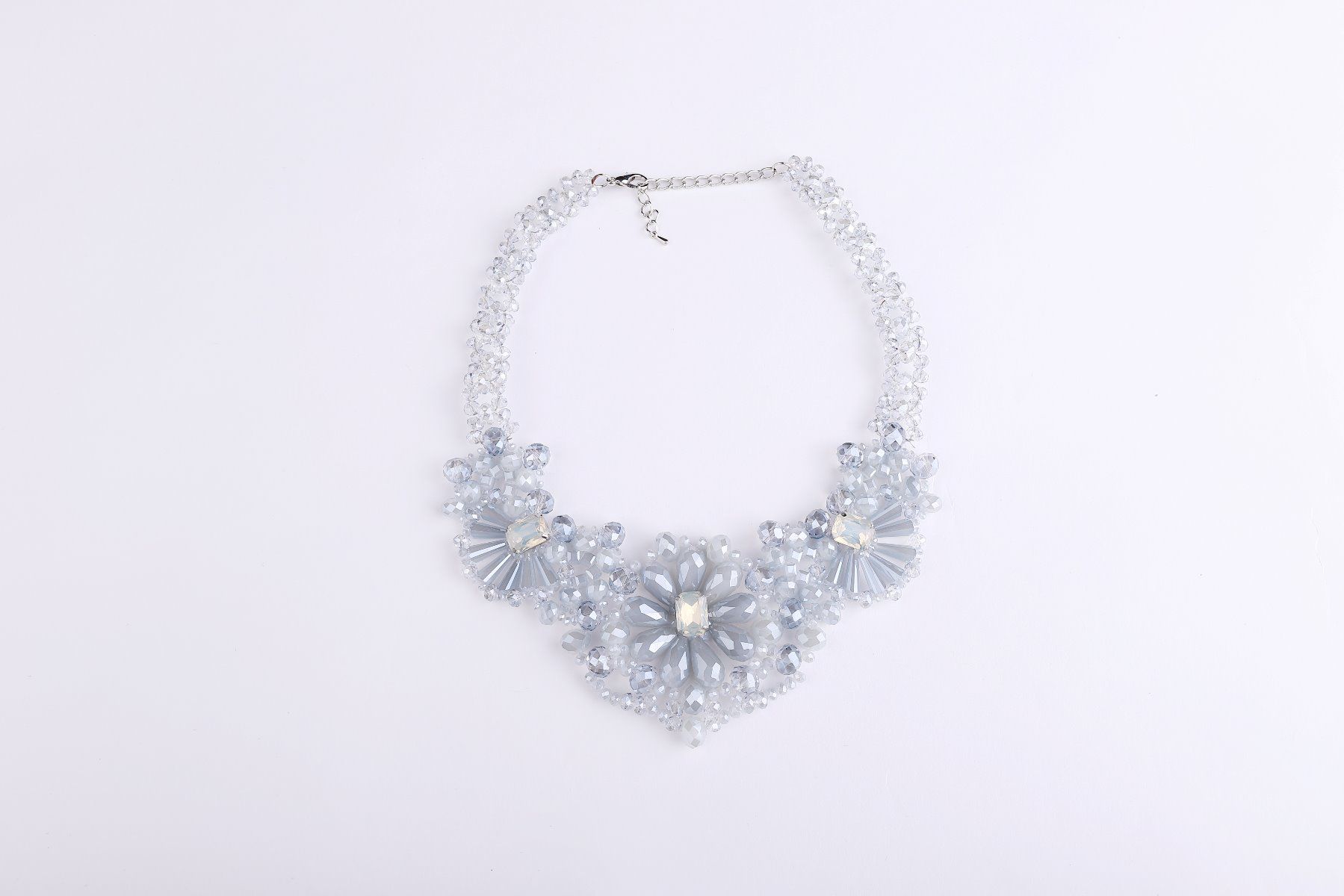 crystall floral necklace