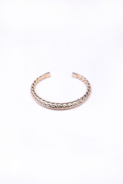 Twisted pattern bracelet