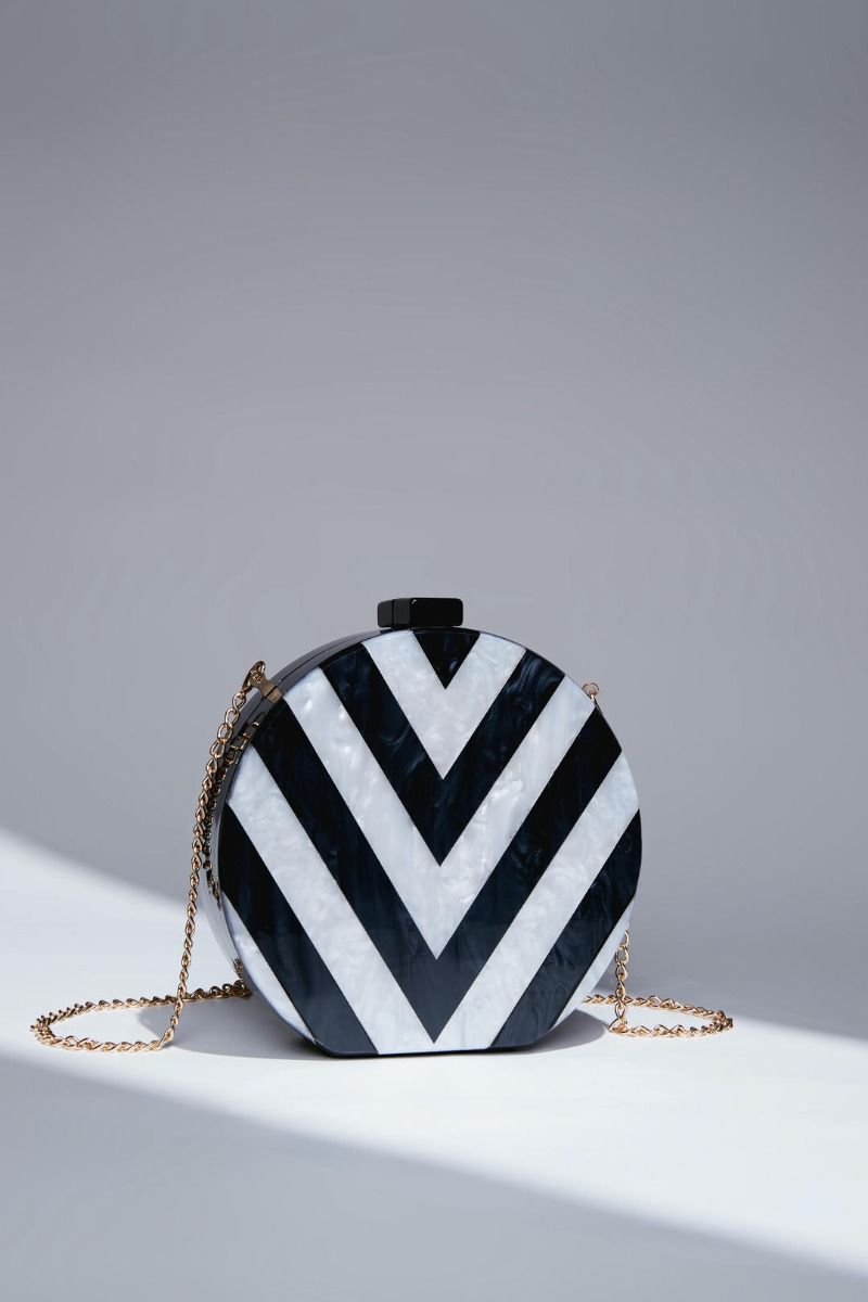 chevron print clutch