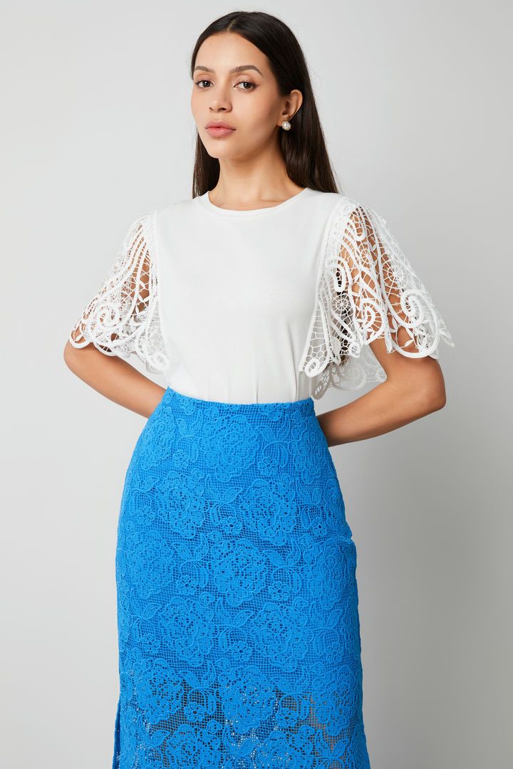 lace sleeves blouse