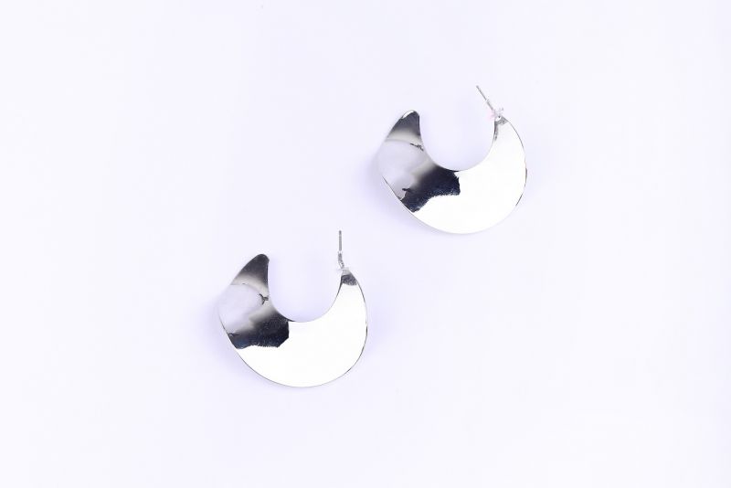 Hammered hoop earrings