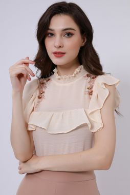 Ruffle trimmed top
