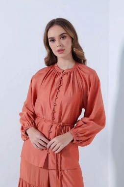 buttoned line blouse